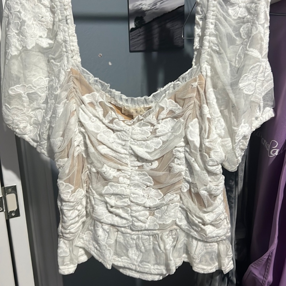 Cute ruched crop
